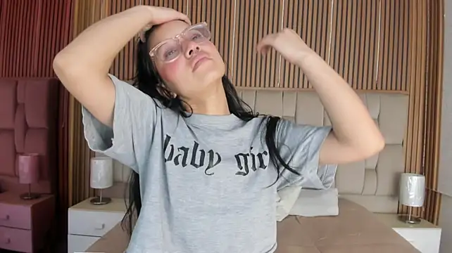 sophiiecalloway1 (F young) - Spank Assx5