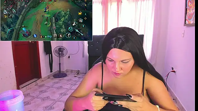 aurora_bela live cam