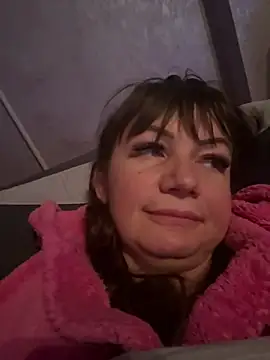 Butterfly8385 live cam on StripChat