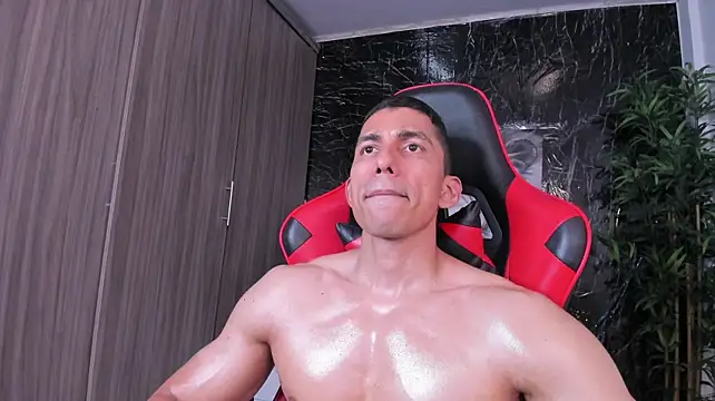 Erik_castle live cam on StripChat
