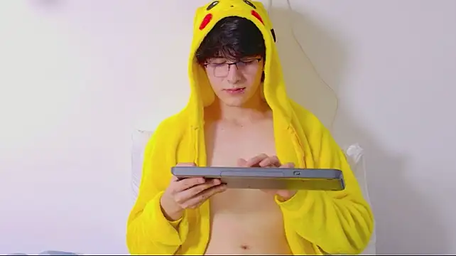 JeyboiXO