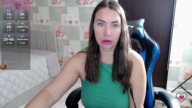 Korolek12 live cam on StripChat