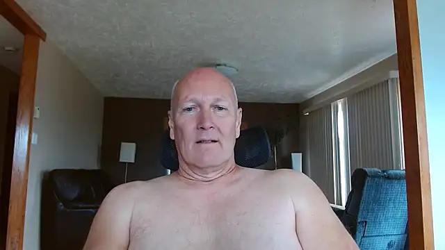 BasicAnt live cam on StripChat