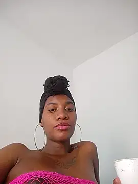 MissNoah_ live cam on StripChat