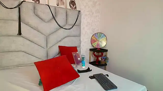 KimberlyFox_t live cam on StripChat