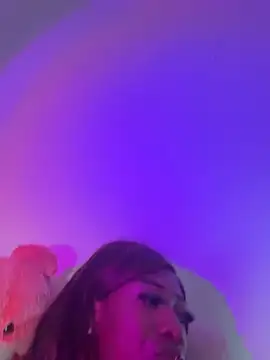 Nina_Velveta