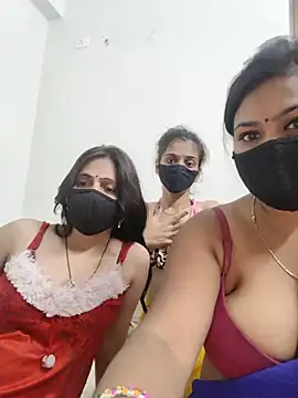 cutee__crazy live cam on StripChat