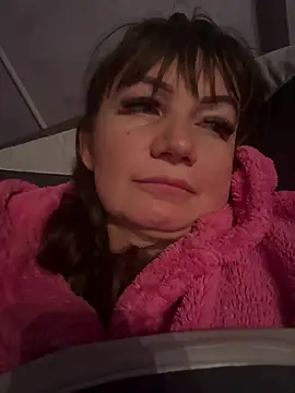 Butterfly8385 live cam on StripChat