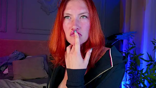 Liv_Fay