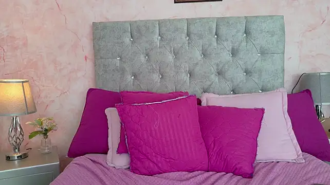 NicolJeans teasing live cam show