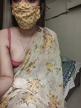 lavanya_sexyy (F milf) - Cream on boobs