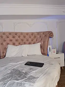 JuicyKendra_