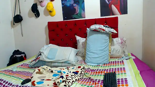 dirtycouplehot2 live cam