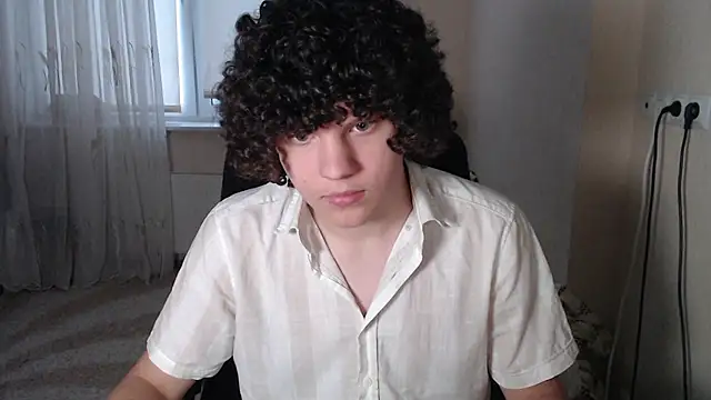 arsen_schneider ( twink) - take shirt off for the rest of stream