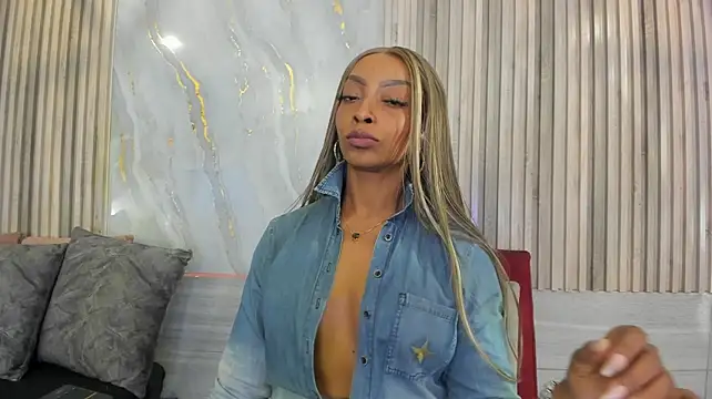BriannaChelsea live cam