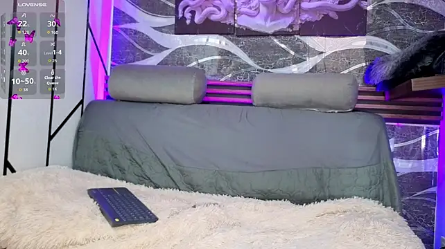 Megan_Do_Santos live cam on StripChat