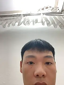 minhtuan782 live cam on StripChat