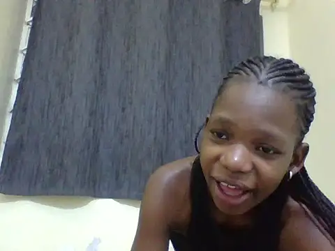SugarPlumBabe16 live cam on StripChat