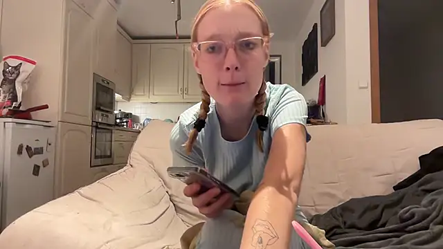 doucemarine (Ask my age) - Topless