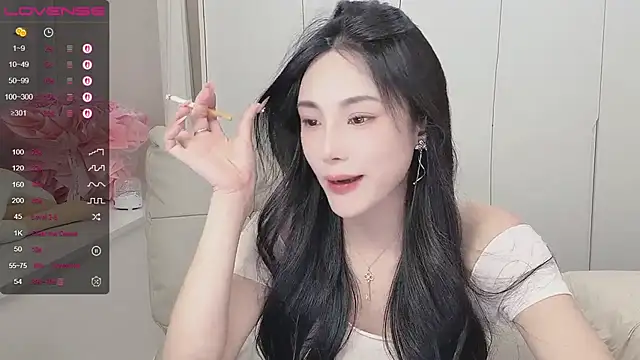 uuxiaocai stripchat
