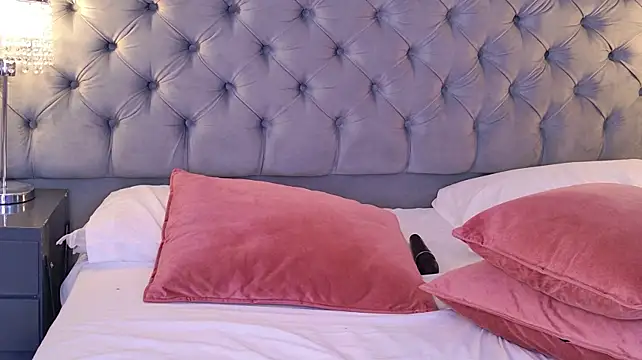 SamantaG live cam