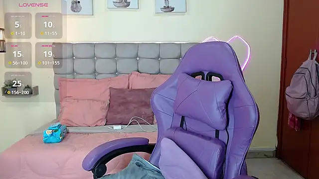 _naomi_s live cam