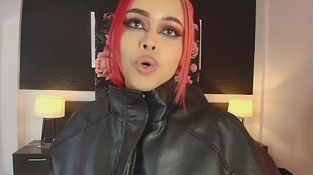 EvaaFoxxy1