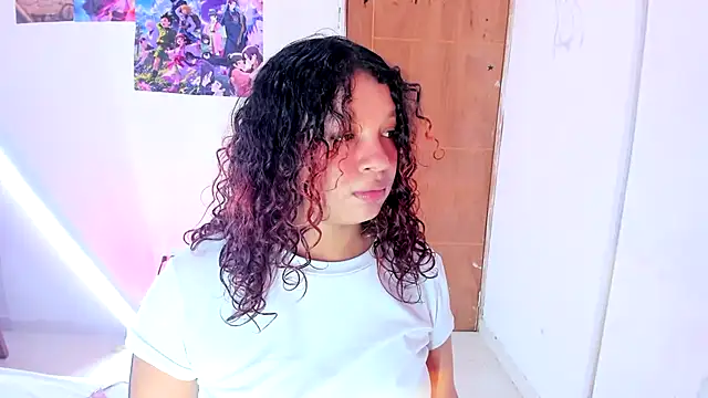Emily_Coper18