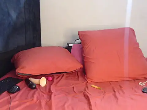 bustybunnyx_ (F teen) - ass clap