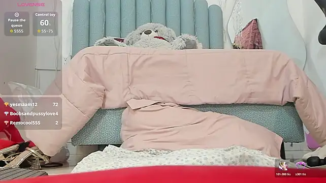 IndraKaur_ live cam on StripChat