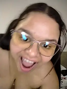 SamanthaStonee live cam on StripChat