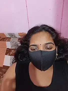 sassy_kinjal (F young) - Oil on boobs