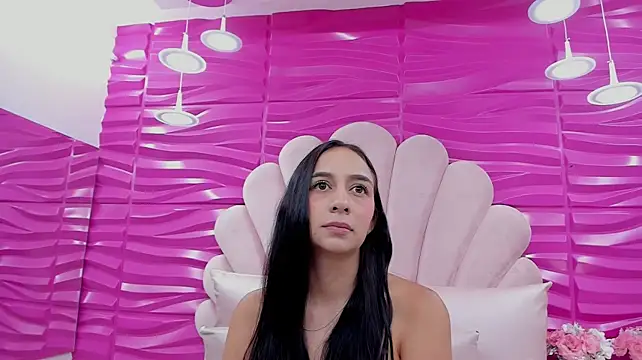 Zara-Rey live cam on StripChat