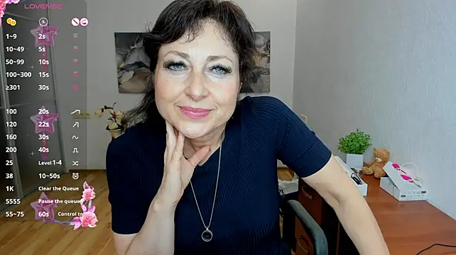 Erica_Edmonton live cam on StripChat