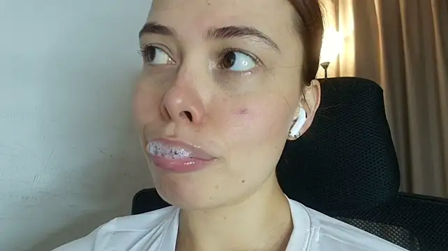 lisbet21x live cam on StripChat