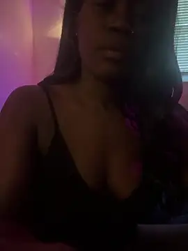 DeviantStepdaughter live cam on StripChat