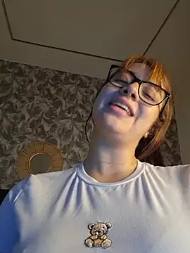 Zoe_mendezz live cam on StripChat