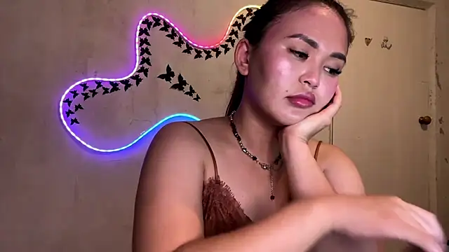 Camillaliss live cam on StripChat