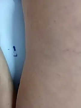 honey_babe06's live room
