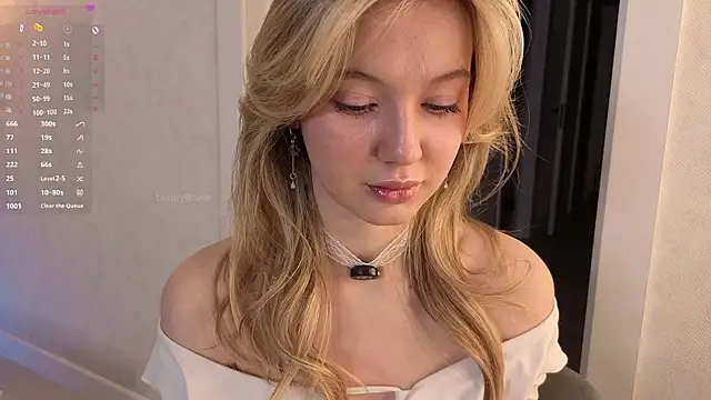 bonnyfloweer live cam on StripChat