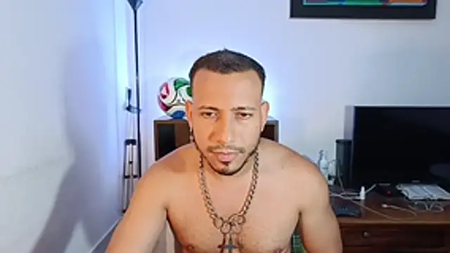MatBrussel live cam on StripChat