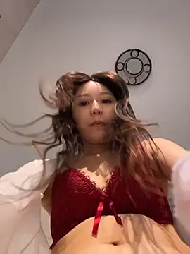 xiaoyizi20261 momentopname van live room op Stripchat