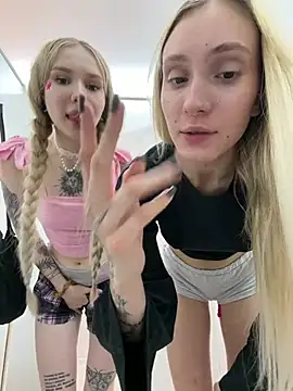 Pink_Kiss live cam on StripChat