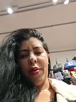 Luianna live sex cam