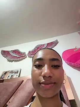 Mia-Lorette live cam on StripChat