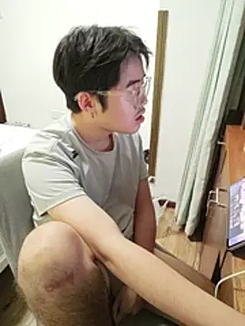 charliez0088 (M young) - 脱掉衣服