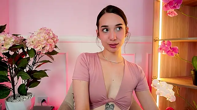 ZoeBelmont live cam on StripChat