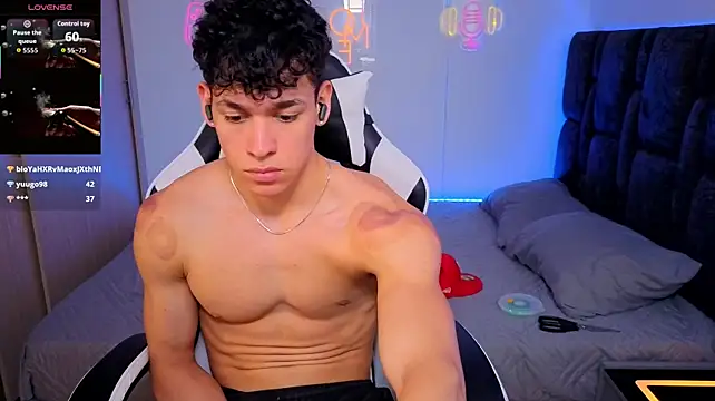 Luke_Muscle live cam