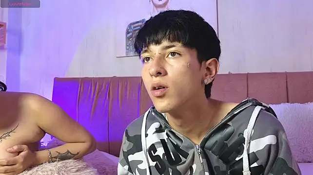 keily_carty live cam on StripChat