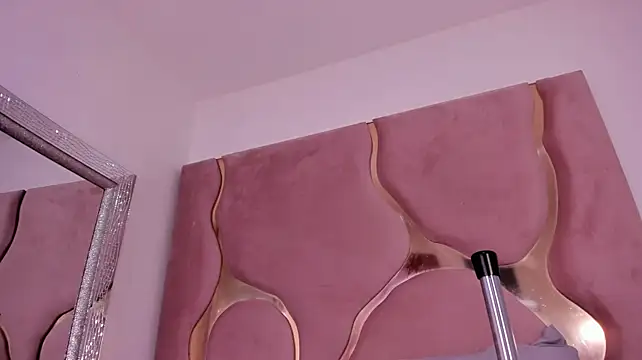 honeyhtx live cam on StripChat